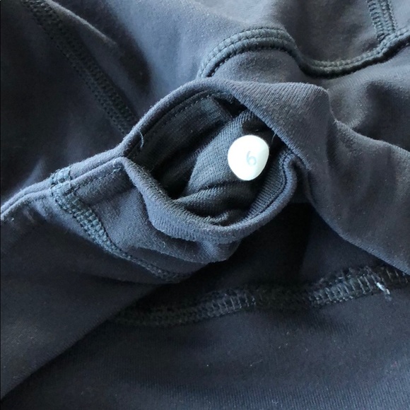 Lululemon Crop Capris - Picture 6 of 8